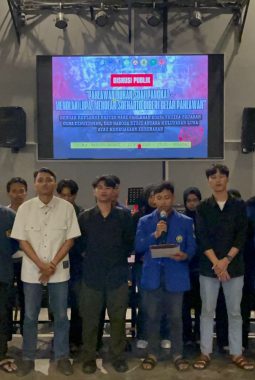 Aliansi BEM Madiun Menolak Lupa: Tolak Gelar Pahlawan untuk Soeharto