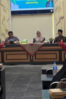 Perkuat Daya Saing UMKM Sumenep, UMSURA Gelar FGD Quadruple Helix Dorong Ekosistem Smart Digital