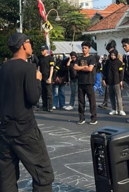 Agustus Kelam, Jatim Melawan, BEM SI Kerakyatan Jatim Gelar Aksi Simbolik Soroti Tragedi dan Ketimpangan