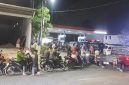 Dokumentasi Antrian Panjang di SPBU Ganding (For:DetakIndo.com)