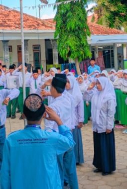 KKN Universitas Annuqayah Posko 48 Aktifkan Kembali Upacara di Yayasan Nurul Hajar