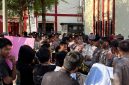 Massa aksi GMS di depan gedung inspektorat sumenep (DetakIndo.com).