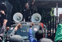 Aksi mahasiswa di Universitas Islam Negeri Sunan Ampel (UINSA) Surabaya kembali memanas Senin (21/9/2026) (Detakindo.com).