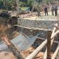 Dokumentasi Pembangunan Jembatan Belimbing (DeatakIndo.com).