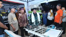 Suasana Festival Tani di Lapangan Duwa’ Labuh, Kecamatan Ganding, Kabupaten Sumenep, tampak semarak pada Senin malam (21/9/2026).
